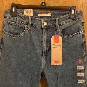 Levi’s skinny jeans